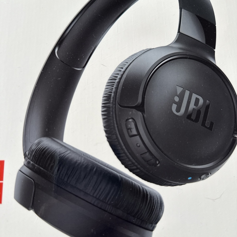 JBL Pure Bass Wireless Headphones - Black